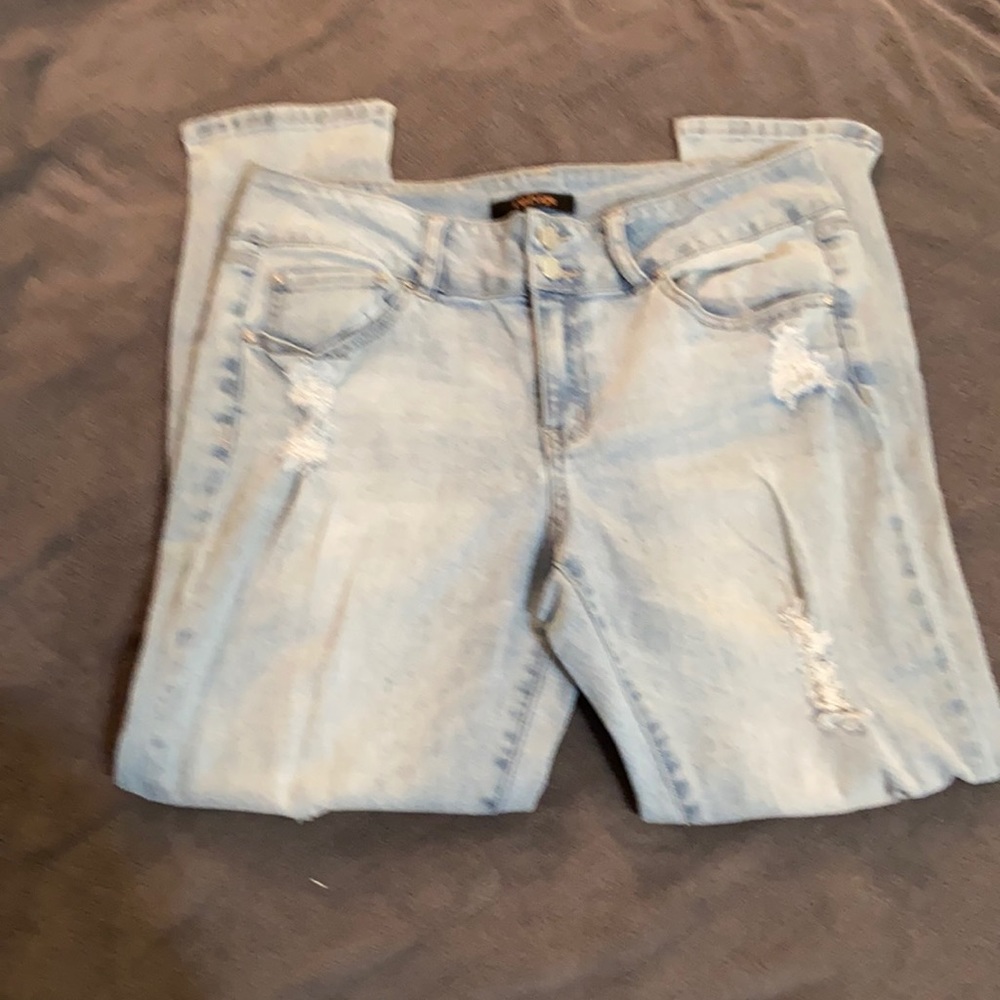REFUGE HIGH WAISTED JEANS. GREAT CONDITION